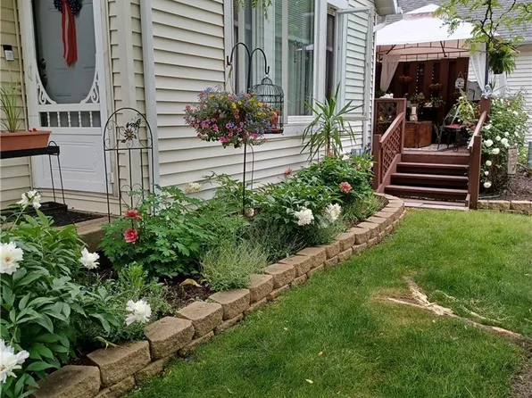 7157 Lochness Dr, Painesville, OH 44077