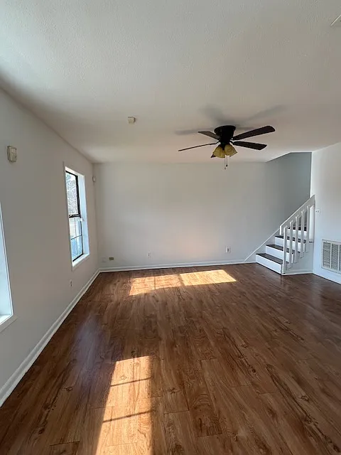 3 bed, 1265 sqft, $1,100 — Photo 4