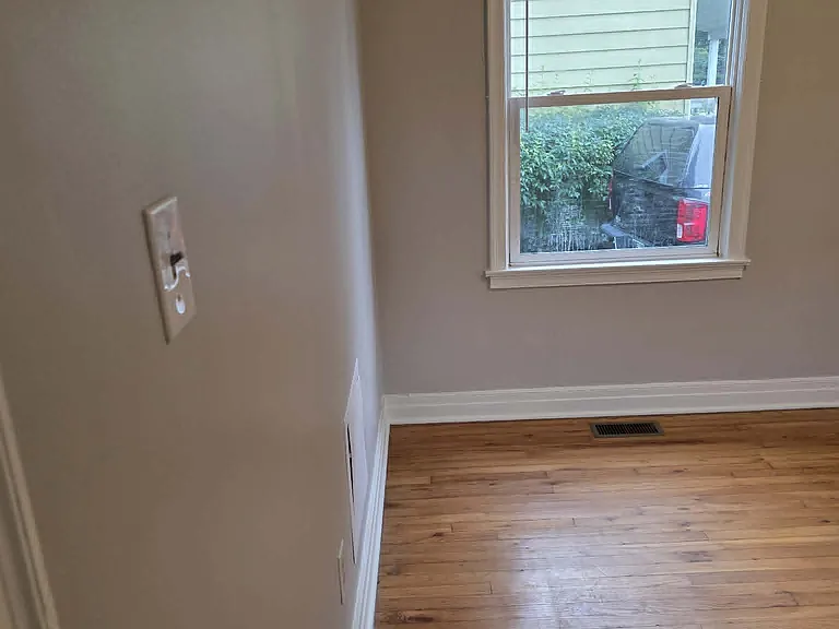 328 Hanover Ct — Photo 19