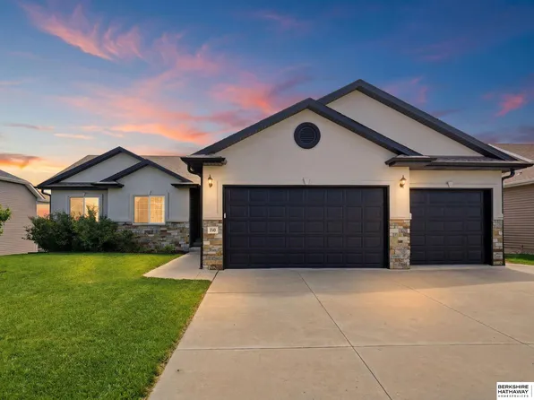 710 N 95th St, Lincoln, NE 68527