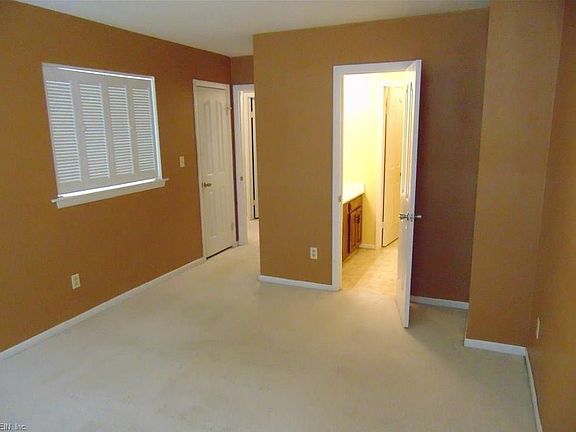 4th image of 125 Wexford Dr E