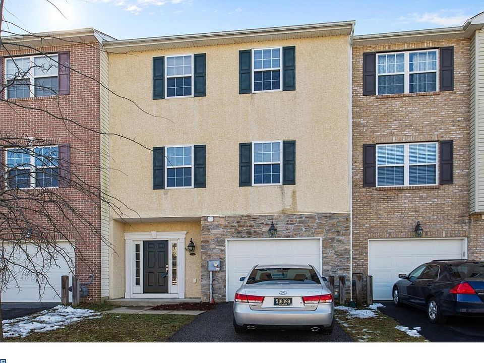 1st image of 292 Camerton Ln