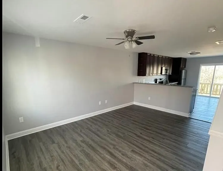 200 Franklin Ave #200 — Photo 2