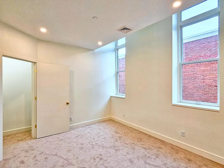 131 Main St #2A-2 — Photo 9