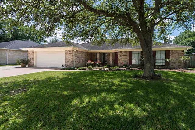 7045 Burlington Dr Beaumont TX 77706 Zillow