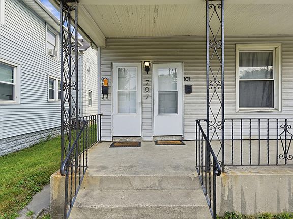 4th image of 707 W Creighton Ave