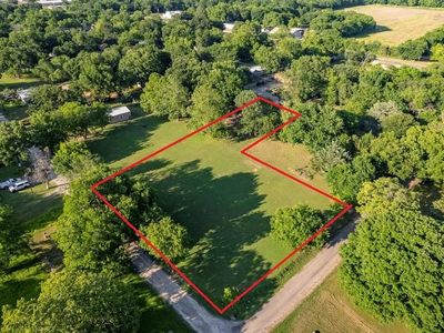 105 S Main St, Bonham, TX, 75418