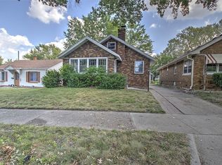 12 East Dr, Decatur, IL 62526