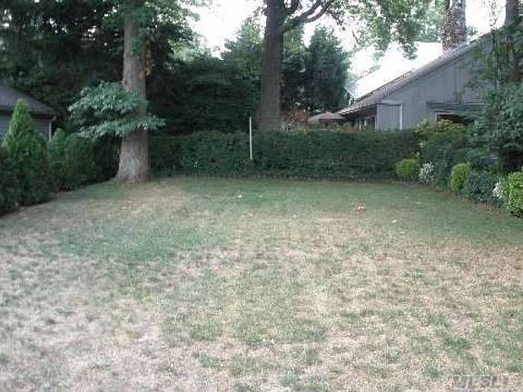 2nd image of 8633 Palermo St