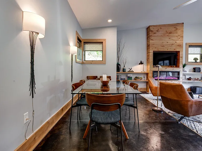 Upper Herron Cove Rd — Photo 12