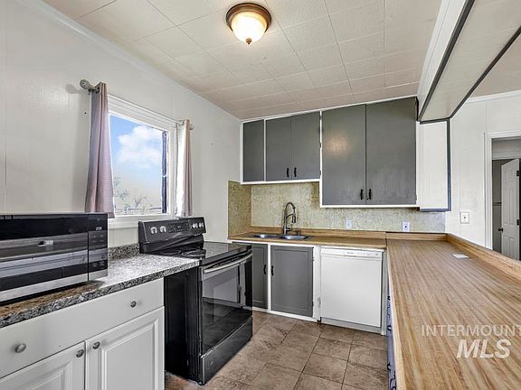 5th image of 121 North St