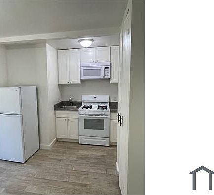 4th image of 405 Norman Dr