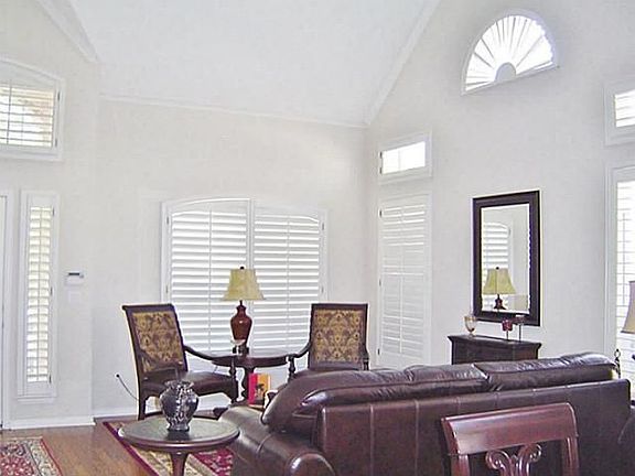 4th image of 5917 Bridge Point Dr