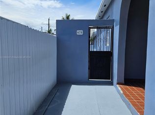 672 E 21st St, Hialeah, FL 33013