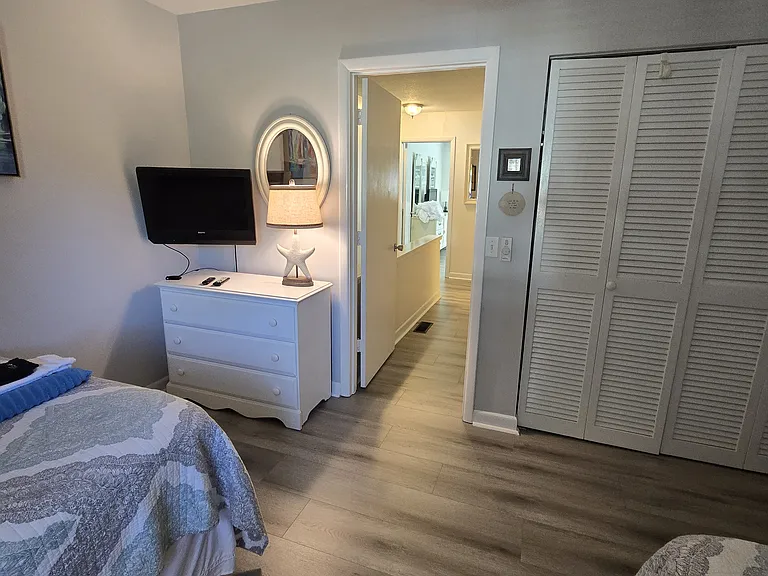 32 S Forest Beach Dr #58 — Photo 46