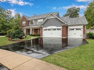 650 Aster Dr, Gurnee, IL 60031