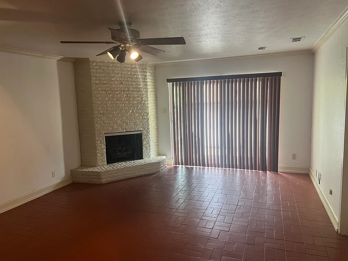 Building Photo - 7727 Village Trail Dr