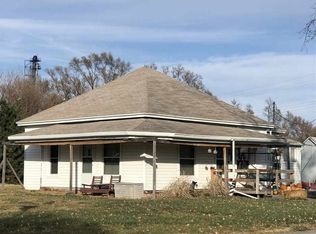 108 1st St, Edison, NE 68936