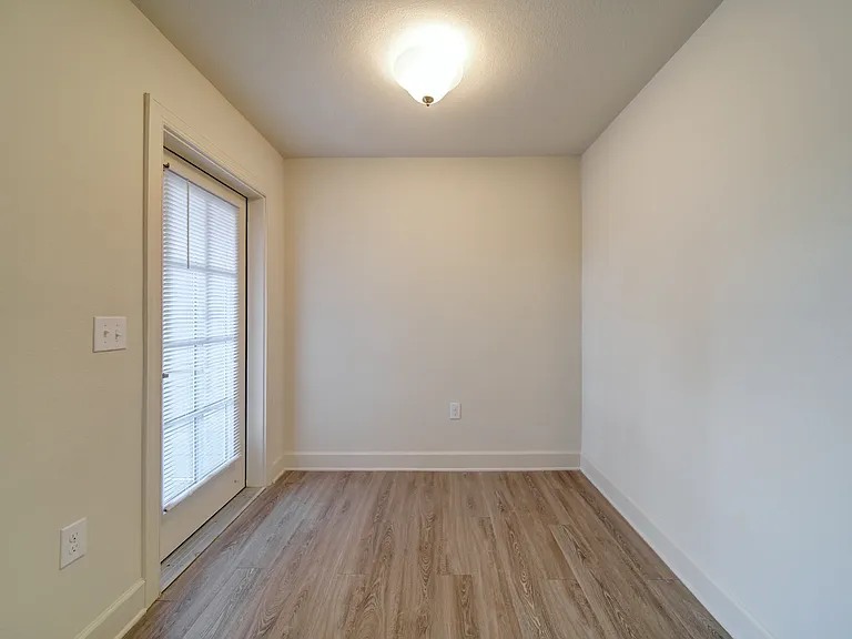 Granite Pointe Apartment Homes — Photo 8
