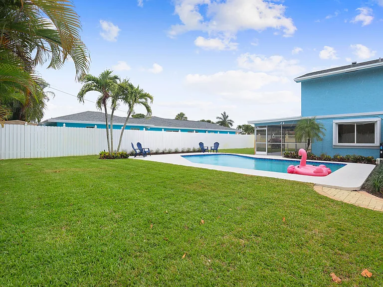 3905 Flag Dr — Photo 36