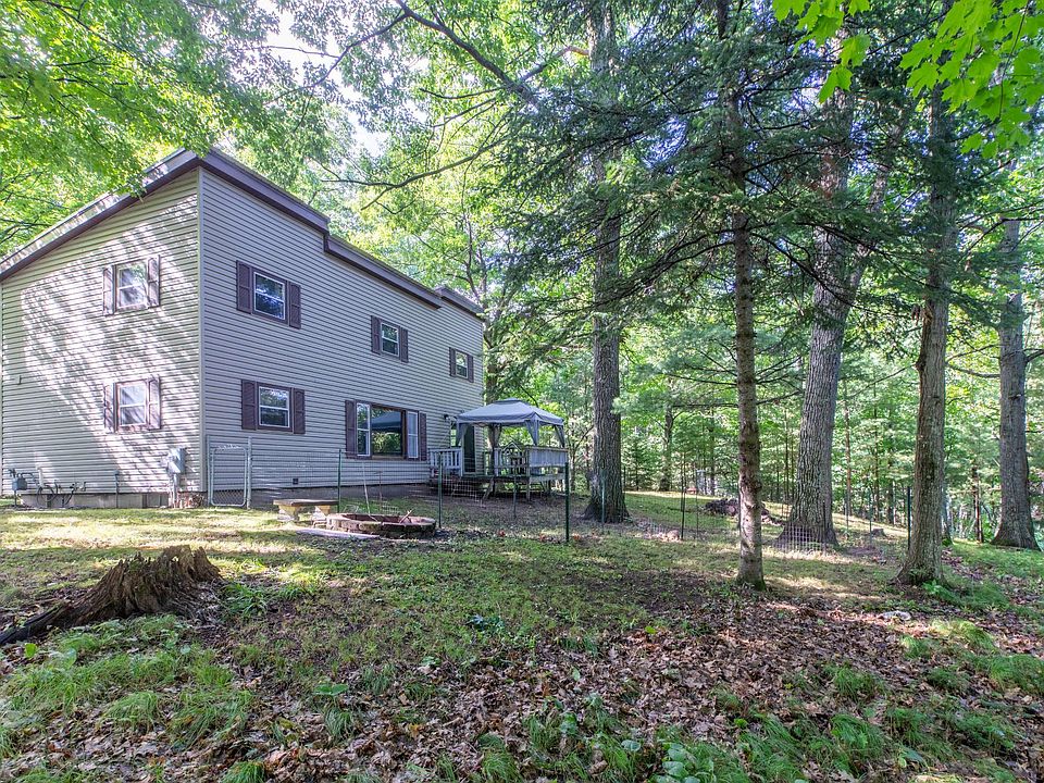 1st image of 7236 Woodcrest Cir