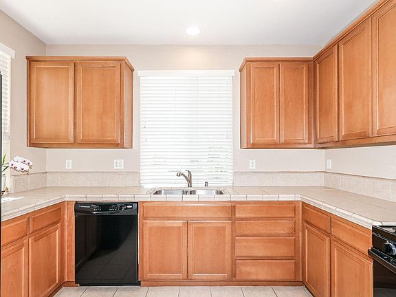 5th image of 1351 Santona St