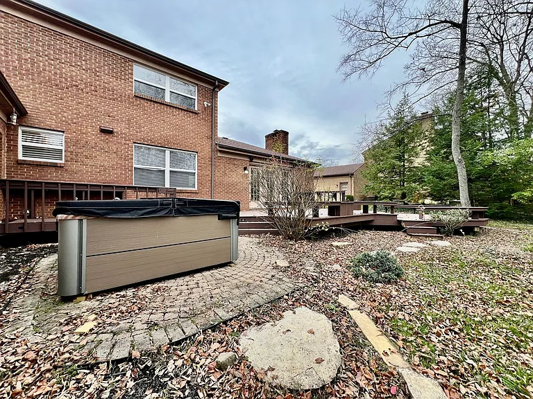 7033 Willowood Dr — Photo 39