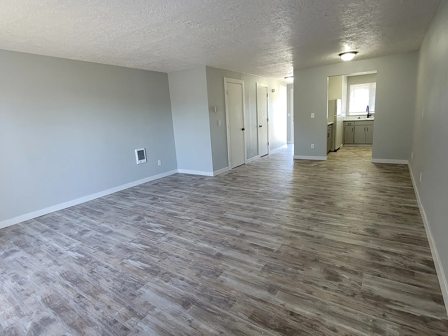 2 bed, 1.5 bath, 1120 sqft, $1,325 — Photo 3