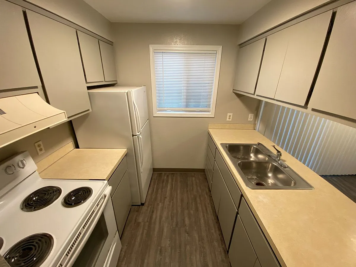 Building Photo - NO3327