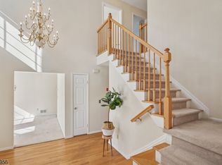 2401 Decatur Ct, Hackettstown, NJ 07840