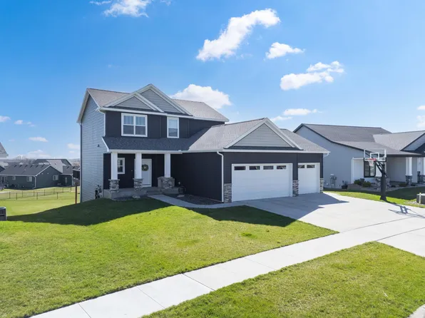 855 Towne Dr NE, Byron, MN 55920