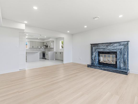 4th image of 1761 E 57th Ave