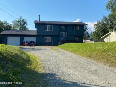 3140 N Dove Ln, Palmer, AK, 99645