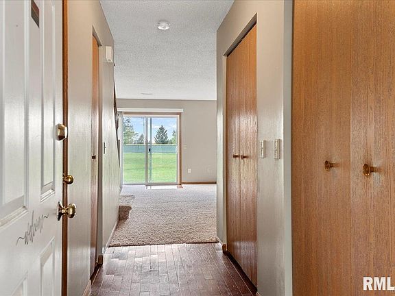 4th image of 306 Wintergreen Dr
