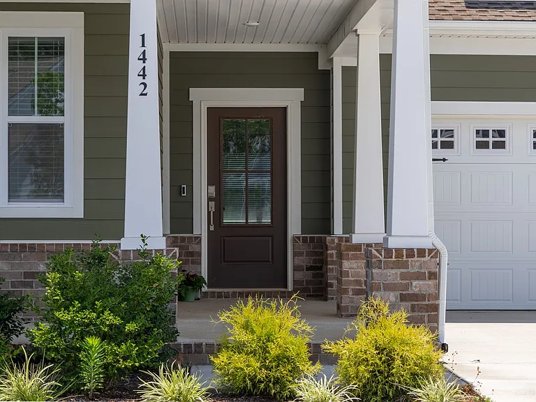 1442 English Oak Dr — Photo 2