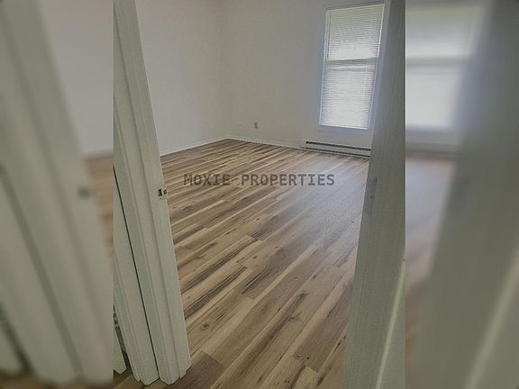 2nd image of 4110 Liberty St