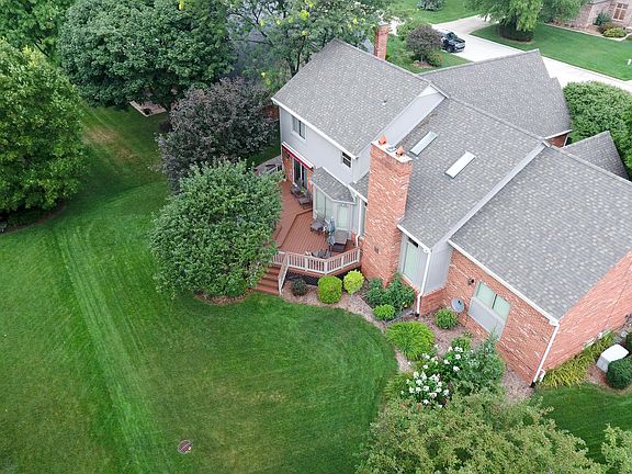 4th image of 2342 Regency Hills Dr