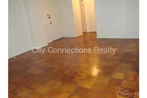 Rented by City Connections Realty | media 24