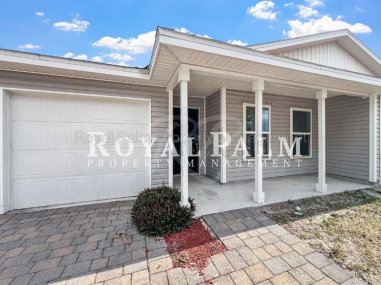18321 Gibraltar Ln — Photo 2