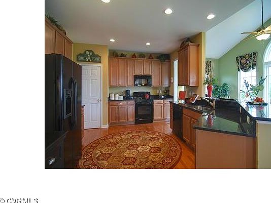 5th image of 4914 Amberwell Pl