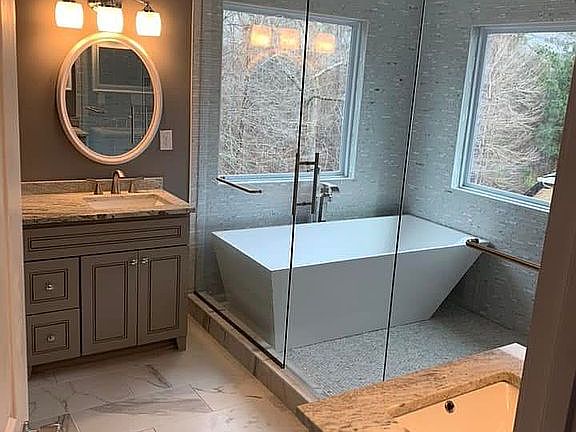 Master bathroom 