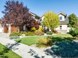 713 E Round Up Cir, Hayden Lake, ID 83835