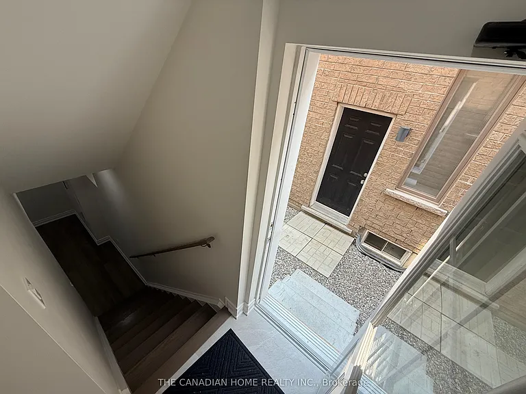 84 Christine Elliott Ave N #BASEMENT — Photo 3