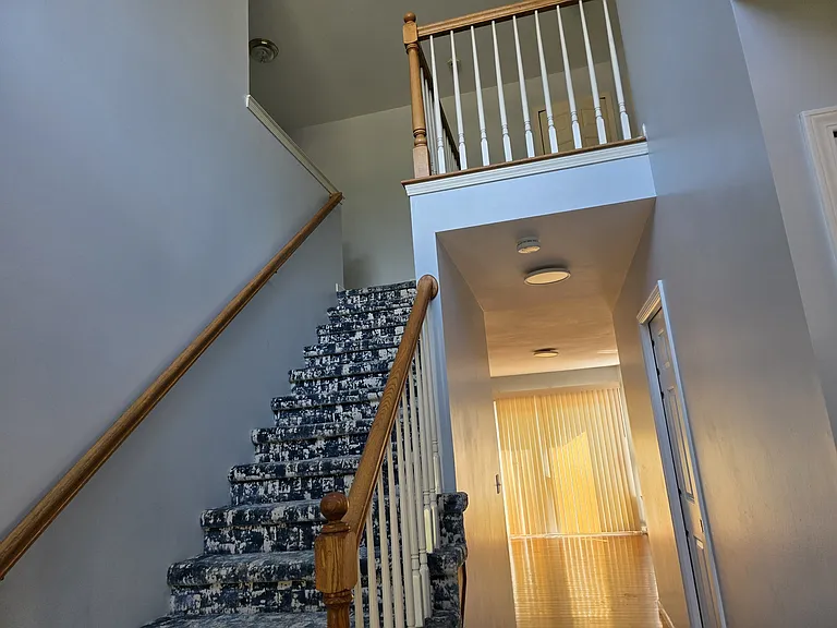 1254 Hartland St — Photo 42