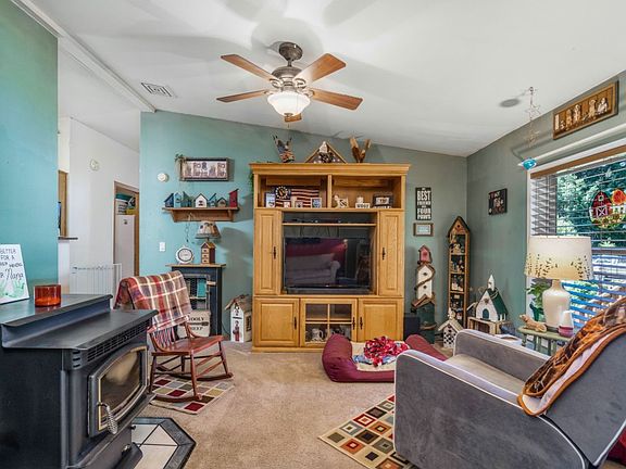 4th image of 17144 Heather Ln SE
