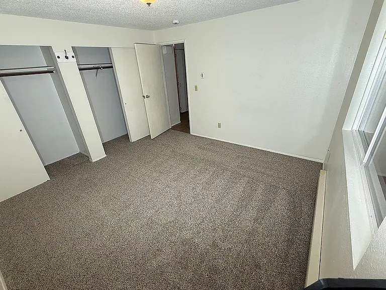 4434 Ridgewood Ct NW #B — Photo 5