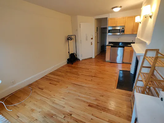 Rented by Highline Residential | media 9