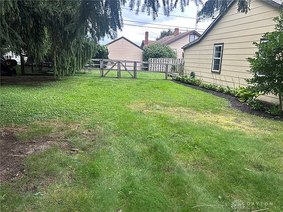 2nd image of 336 Sycamore Rd
