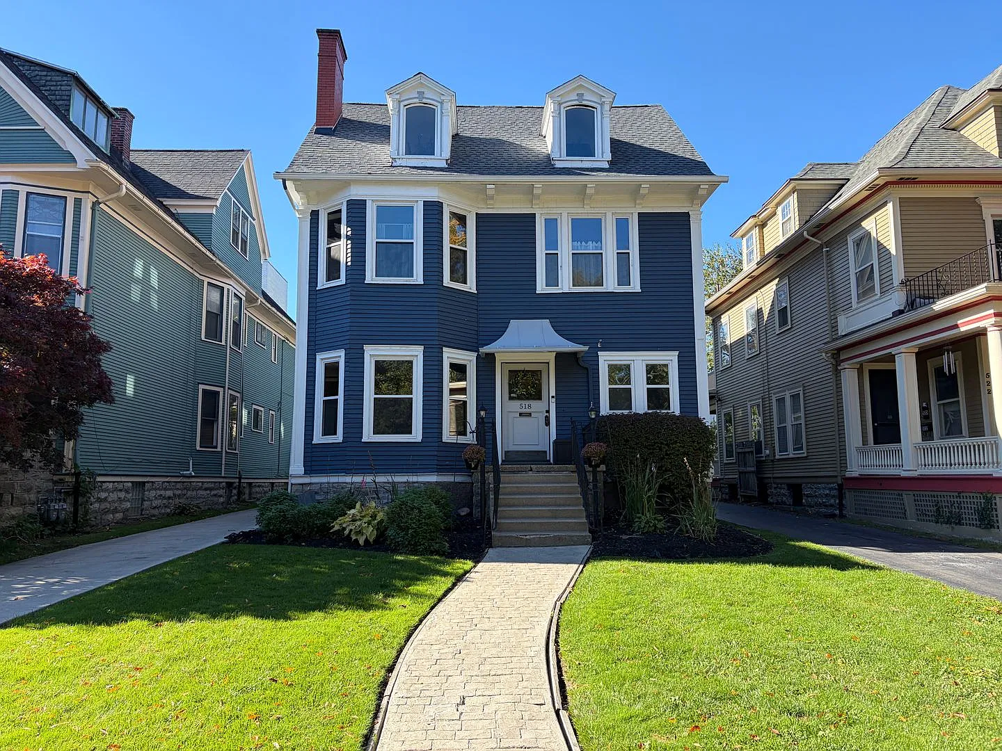 518 Linwood — Photo 1