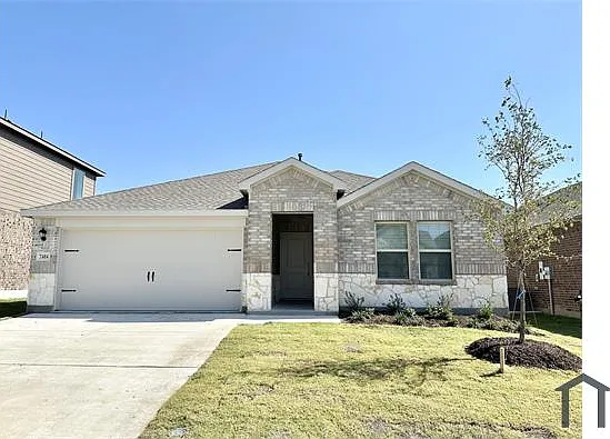 7404 Alfriston Pl — Photo 1